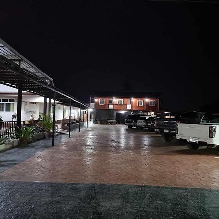 Baan Sabaijai Resort ธาตุพนม ภายนอก รูปภาพ